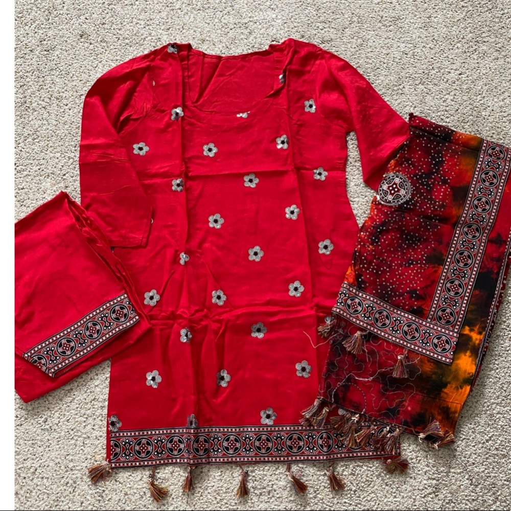 3 piece Pakistani suit